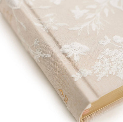 NLT Compact Bible: Garden