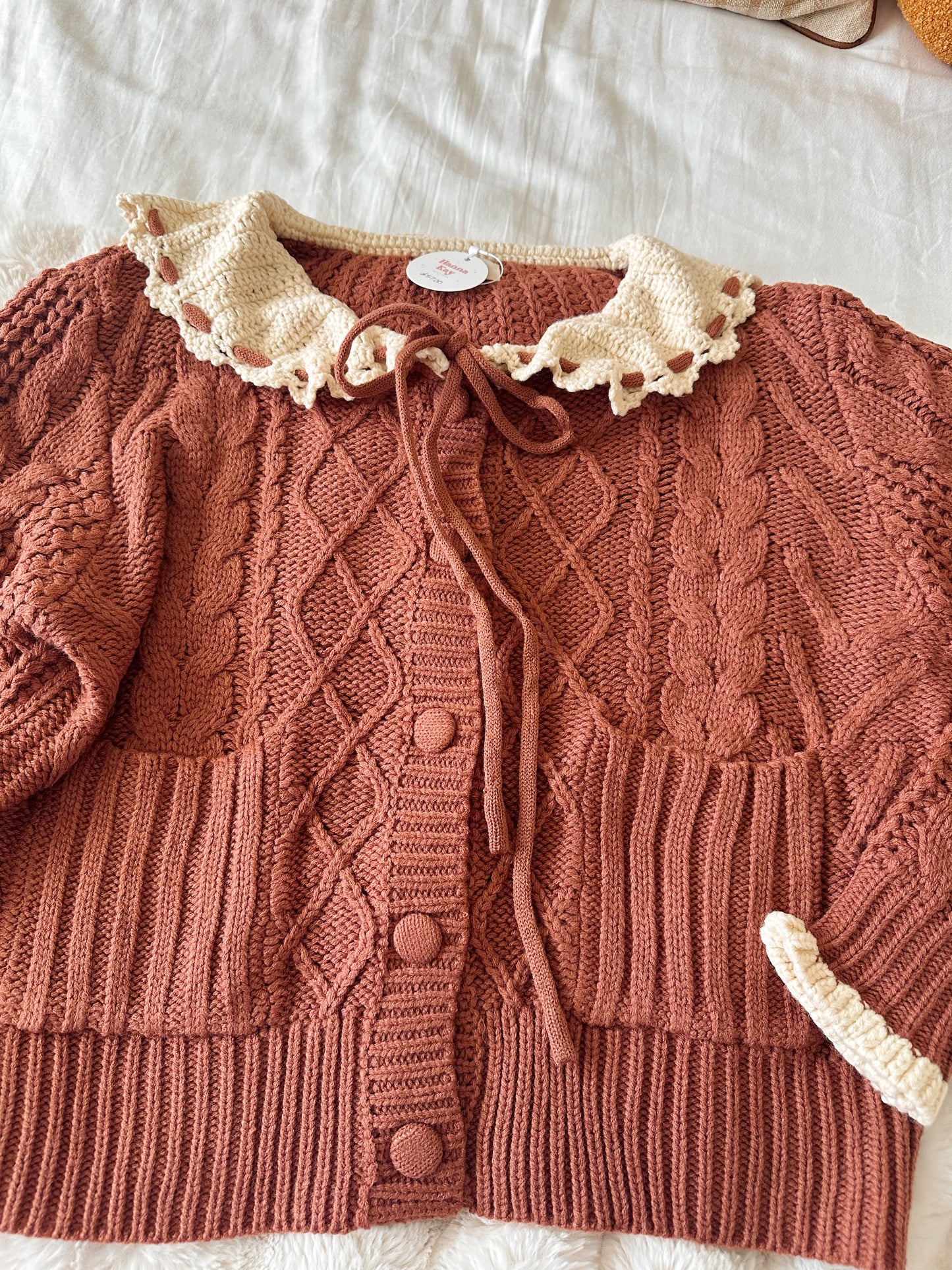 CHESTNUT CHARM CARDIGAN