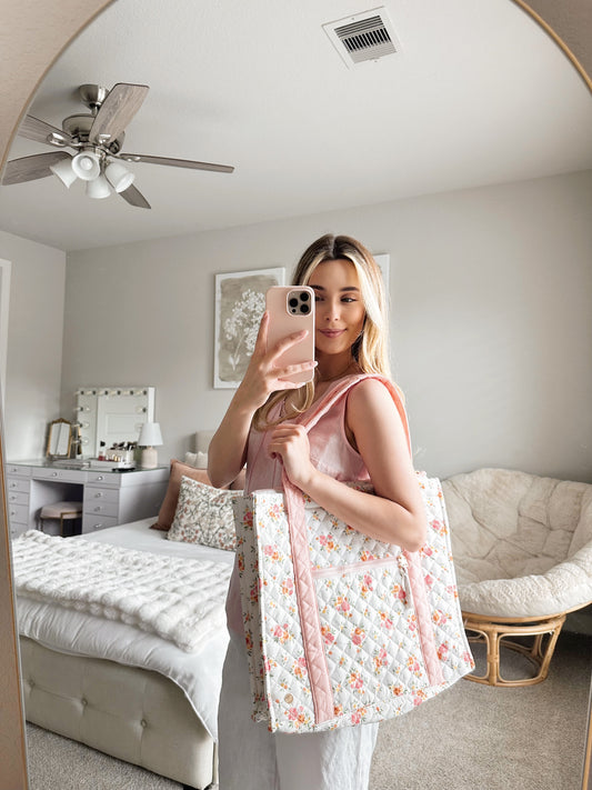 ENDLESS DAYDREAM TOTE BAG