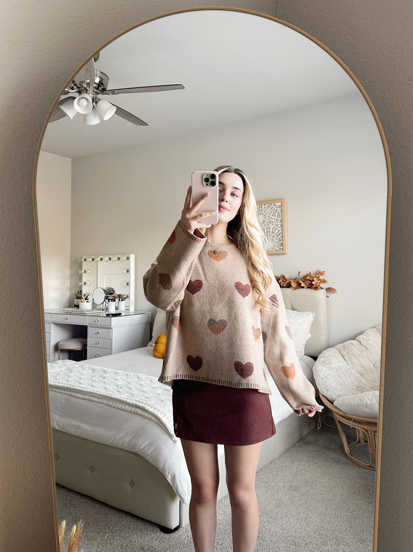 AUTUMN HEART SWEATER