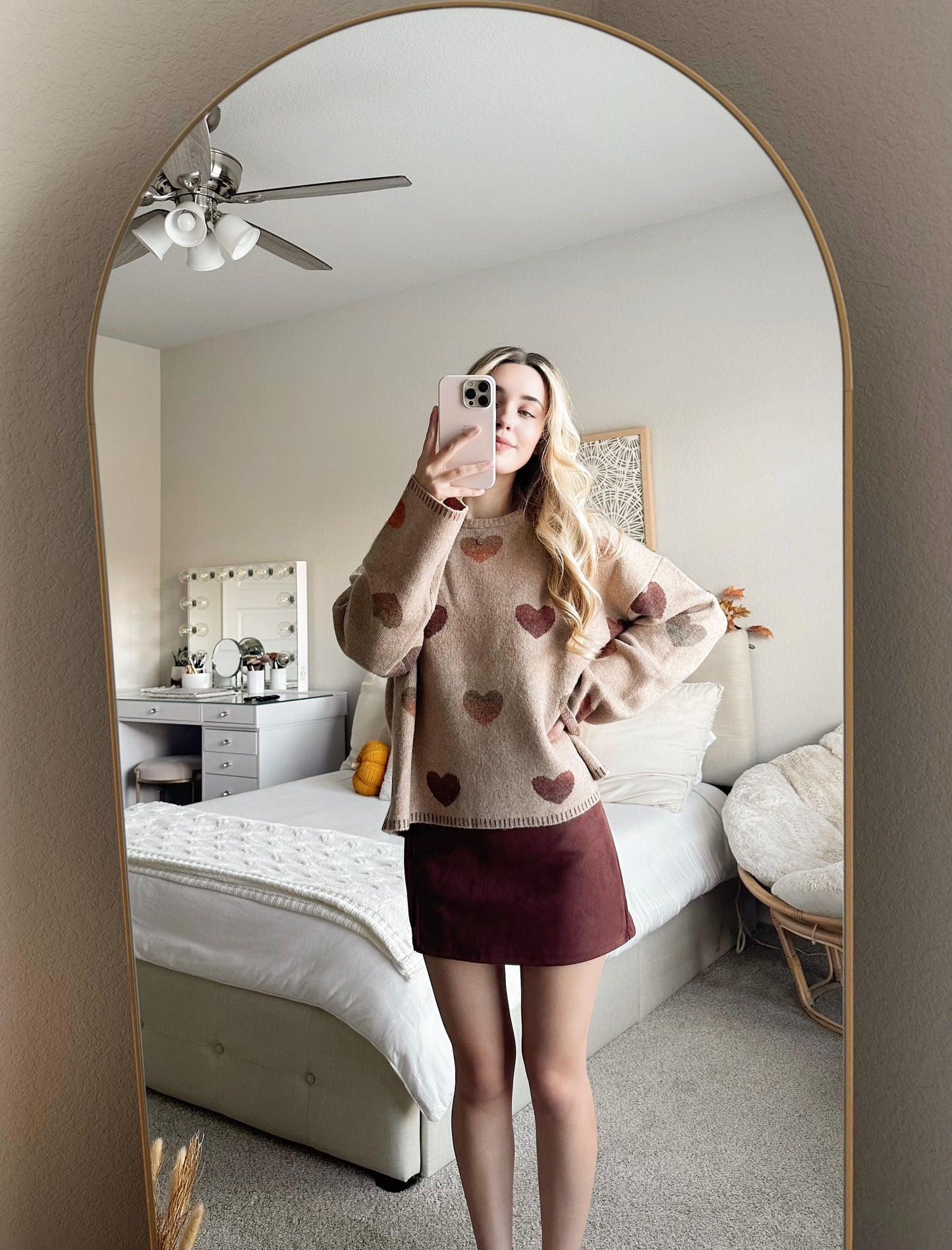 AUTUMN HEART SWEATER